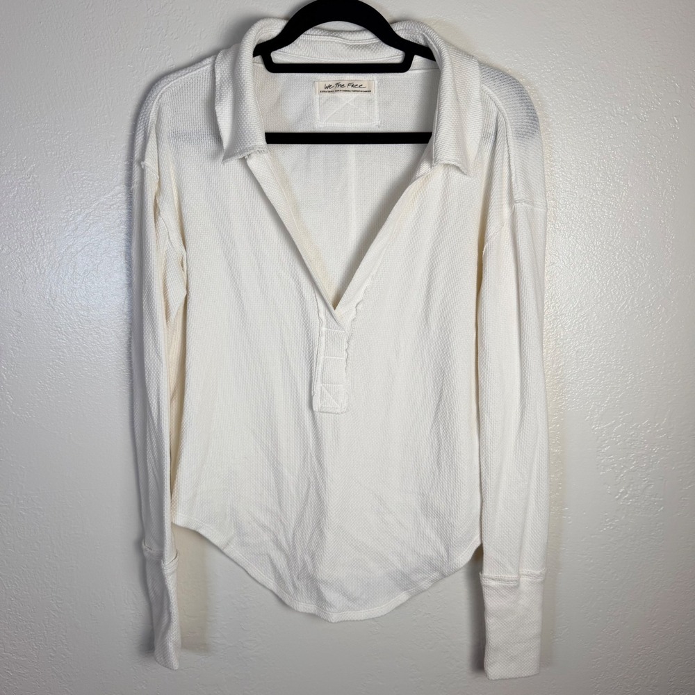 We The Free Free People White Waffle Knit V-Neck Thermal Top XS Thumbholes